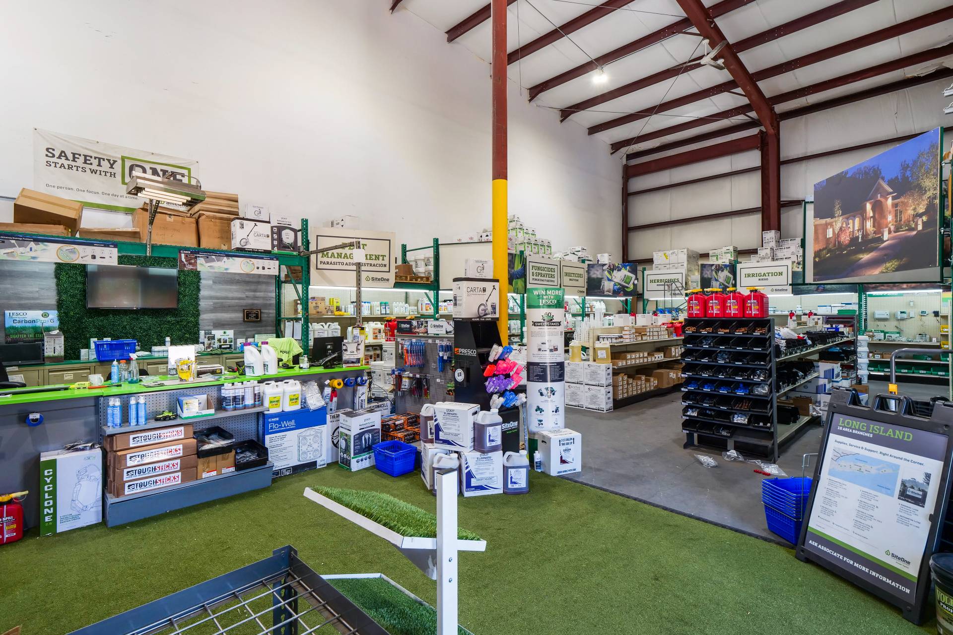 #12 photo, 1 Mariner Drive, Unit 4, מחוז סאפוק Southampton , NY 11968