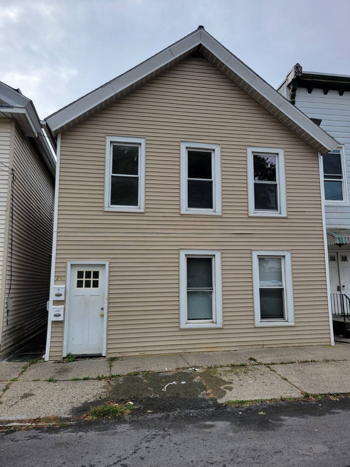 #1 photo, 20 Devlin St, Cohoes , NY 12047