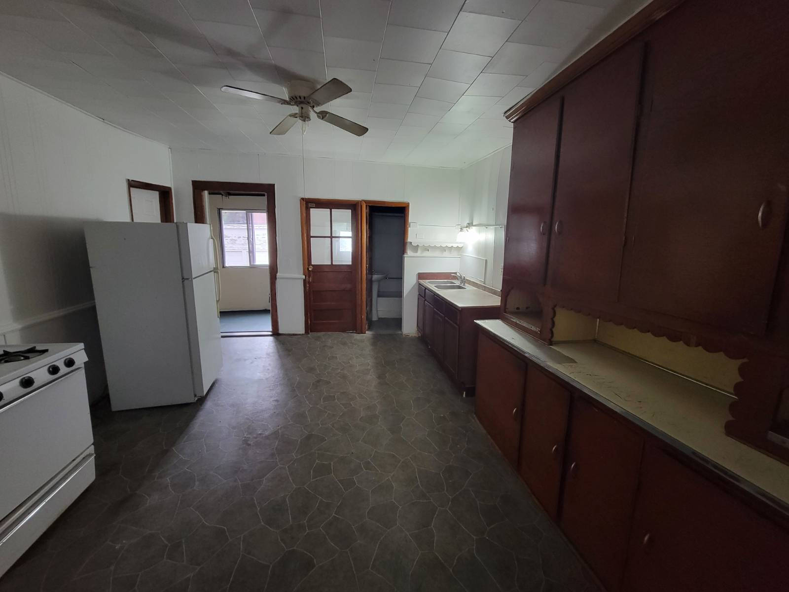 #11 photo, 20 Devlin St, Cohoes , NY 12047