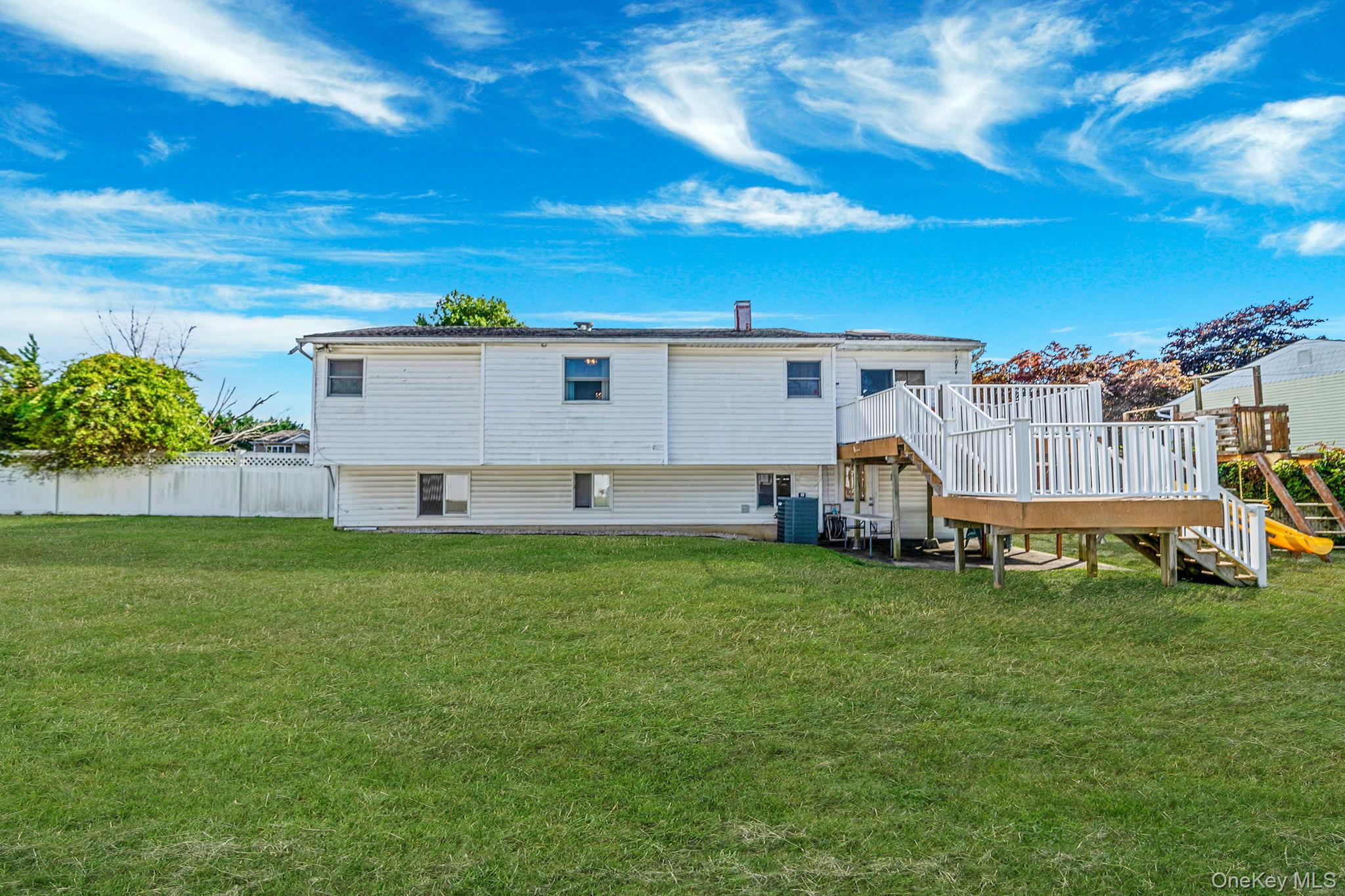 #5 photo, 1 Winthrop Street, Islip , NY 11751