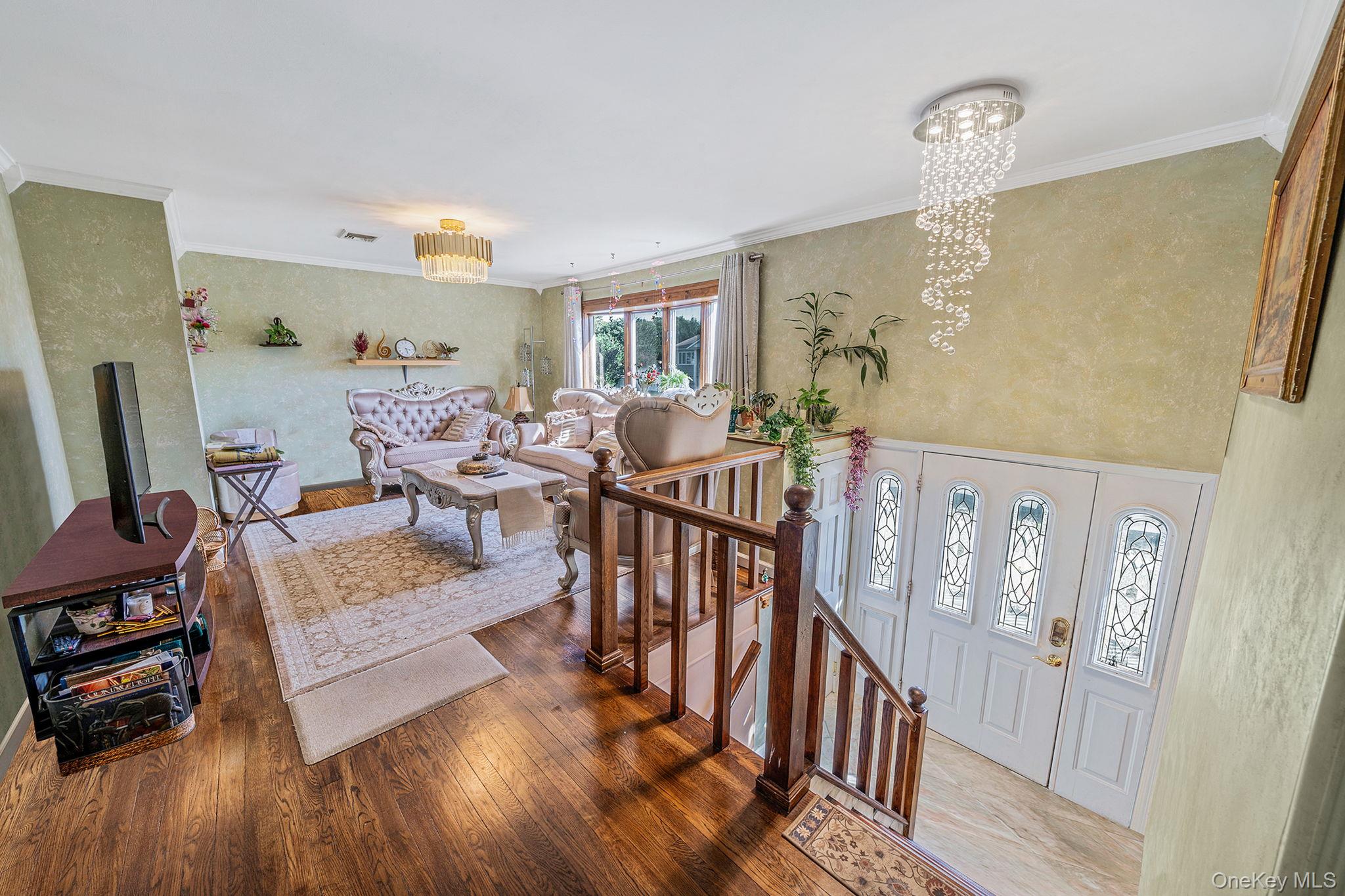 #7 photo, 1 Winthrop Street, Islip , NY 11751