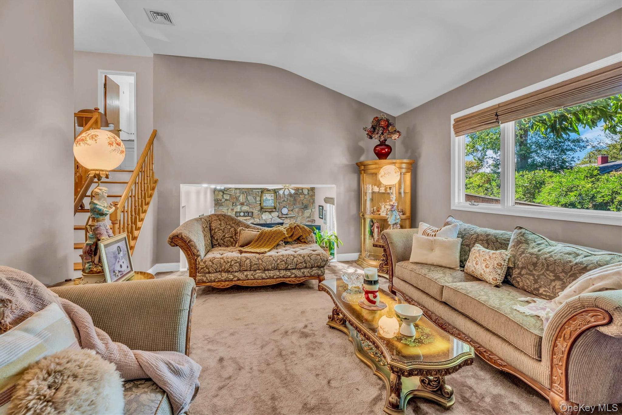 #16 photo, 6 Saddler Court, South Huntington , NY 11746