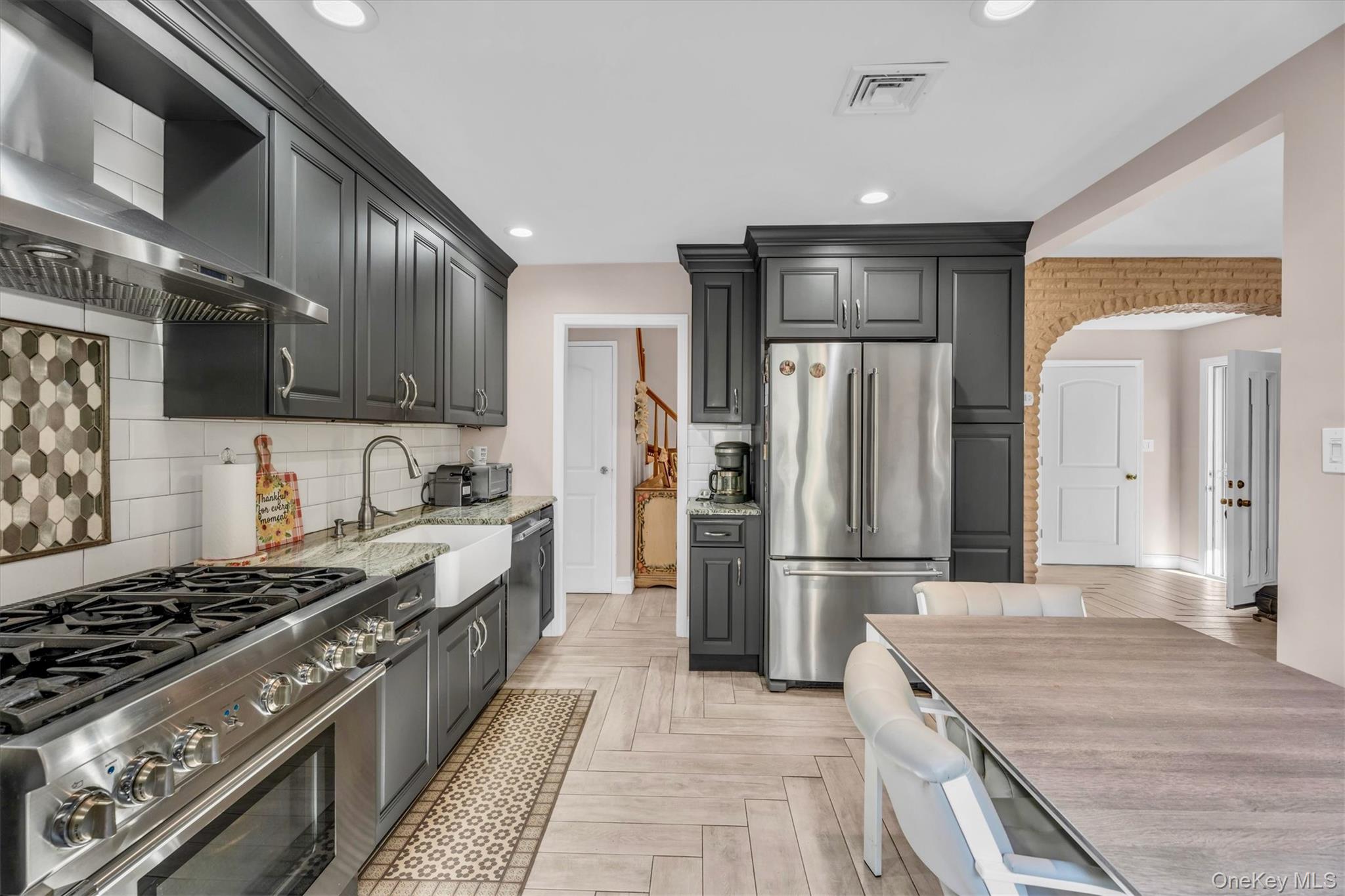 #6 photo, 6 Saddler Court, South Huntington , NY 11746