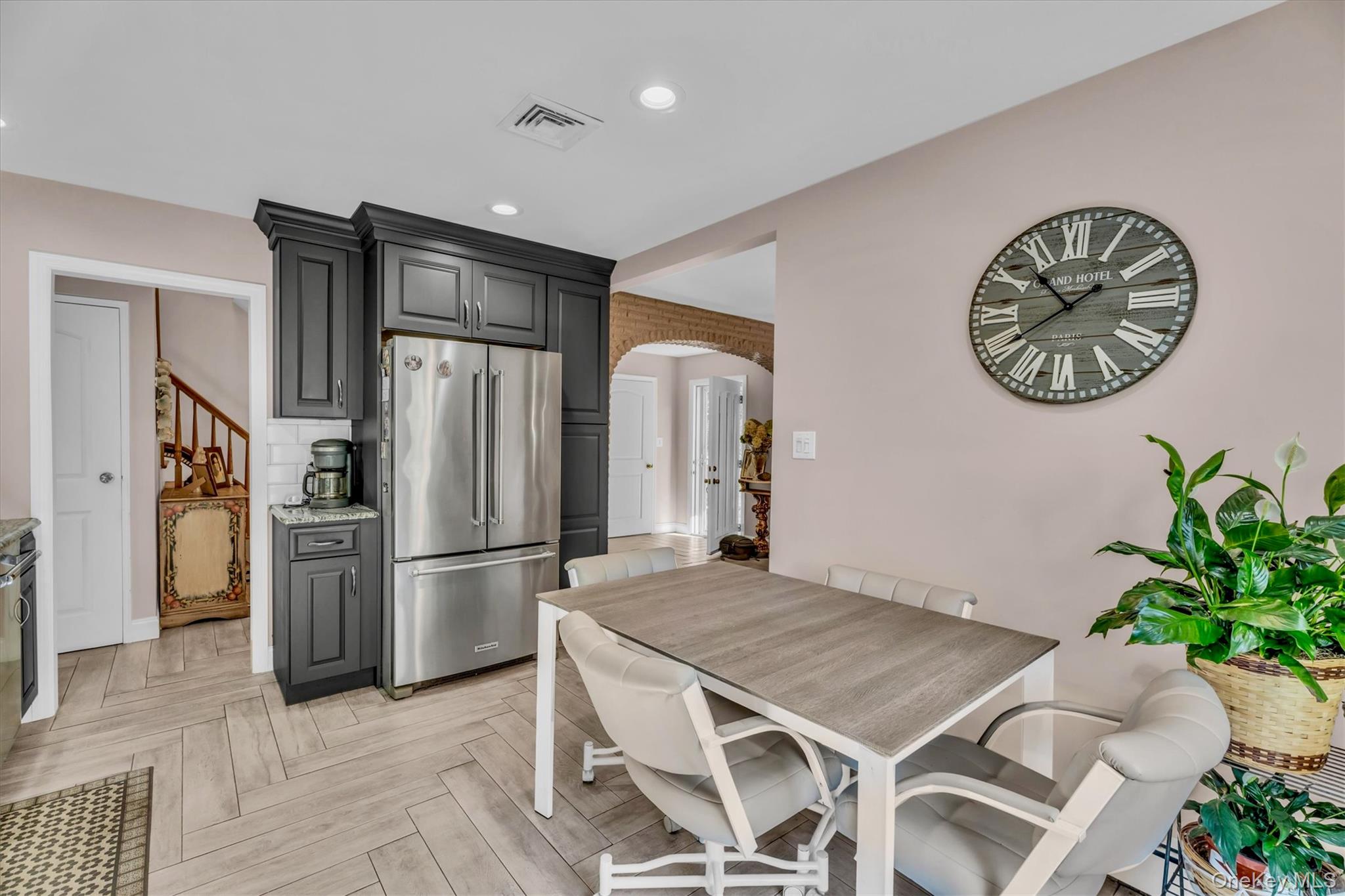 #9 photo, 6 Saddler Court, South Huntington , NY 11746