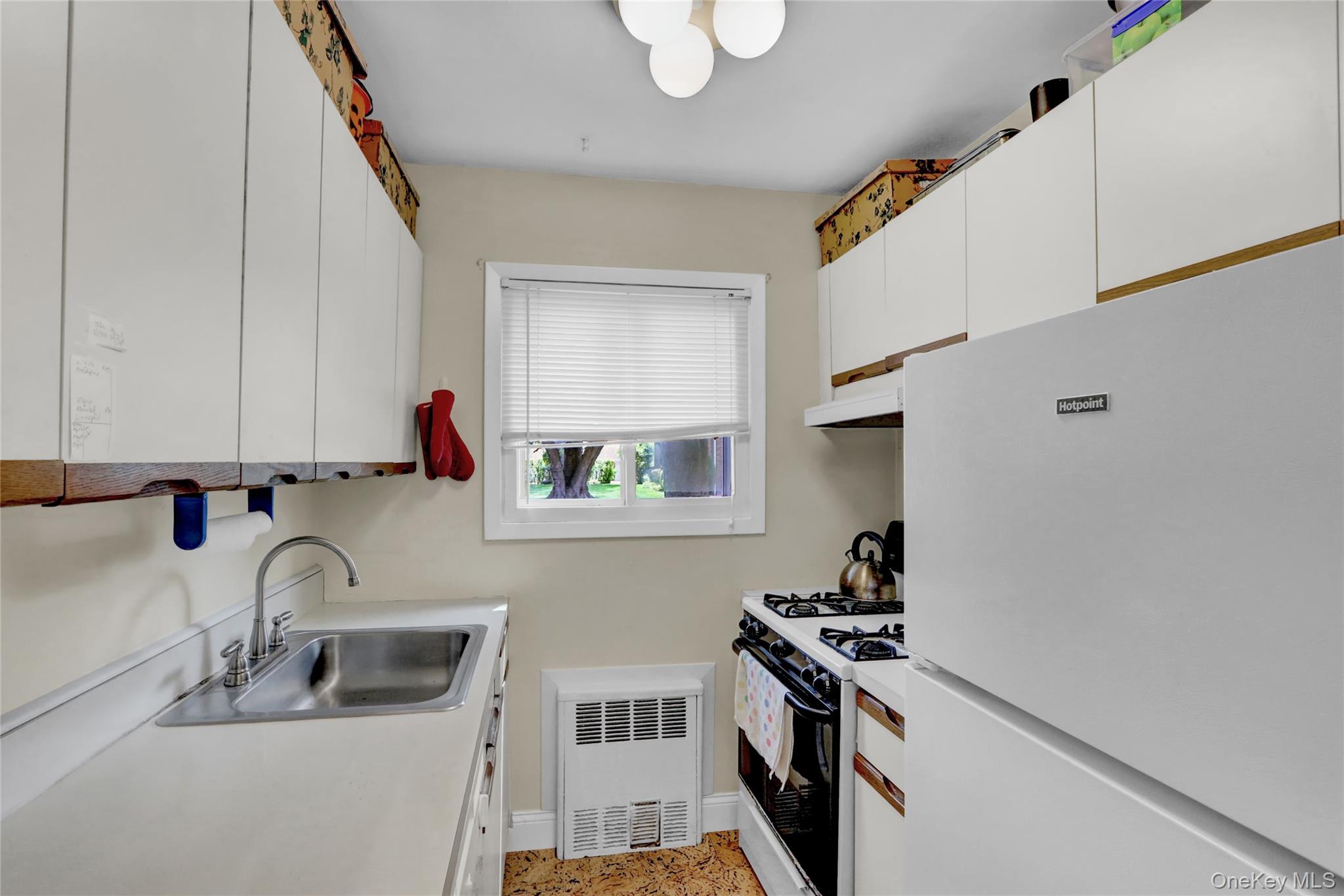 #10 photo, 205 Edmunton Drive, サフォーク郡 North Babylon , NY 11703