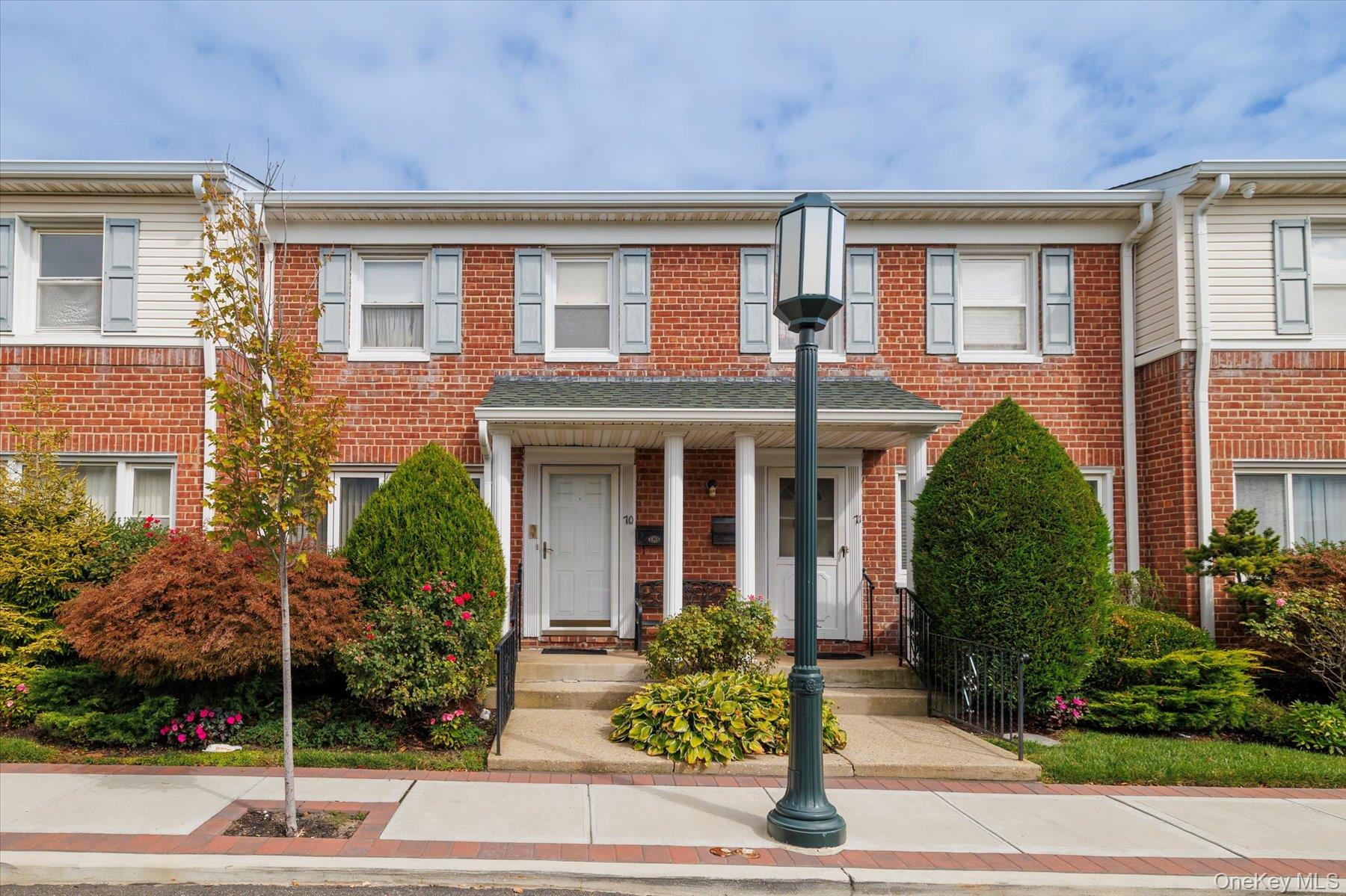 #1 photo, 3530 Long Beach Road, नासाउ काउंटी Oceanside , NY 11572