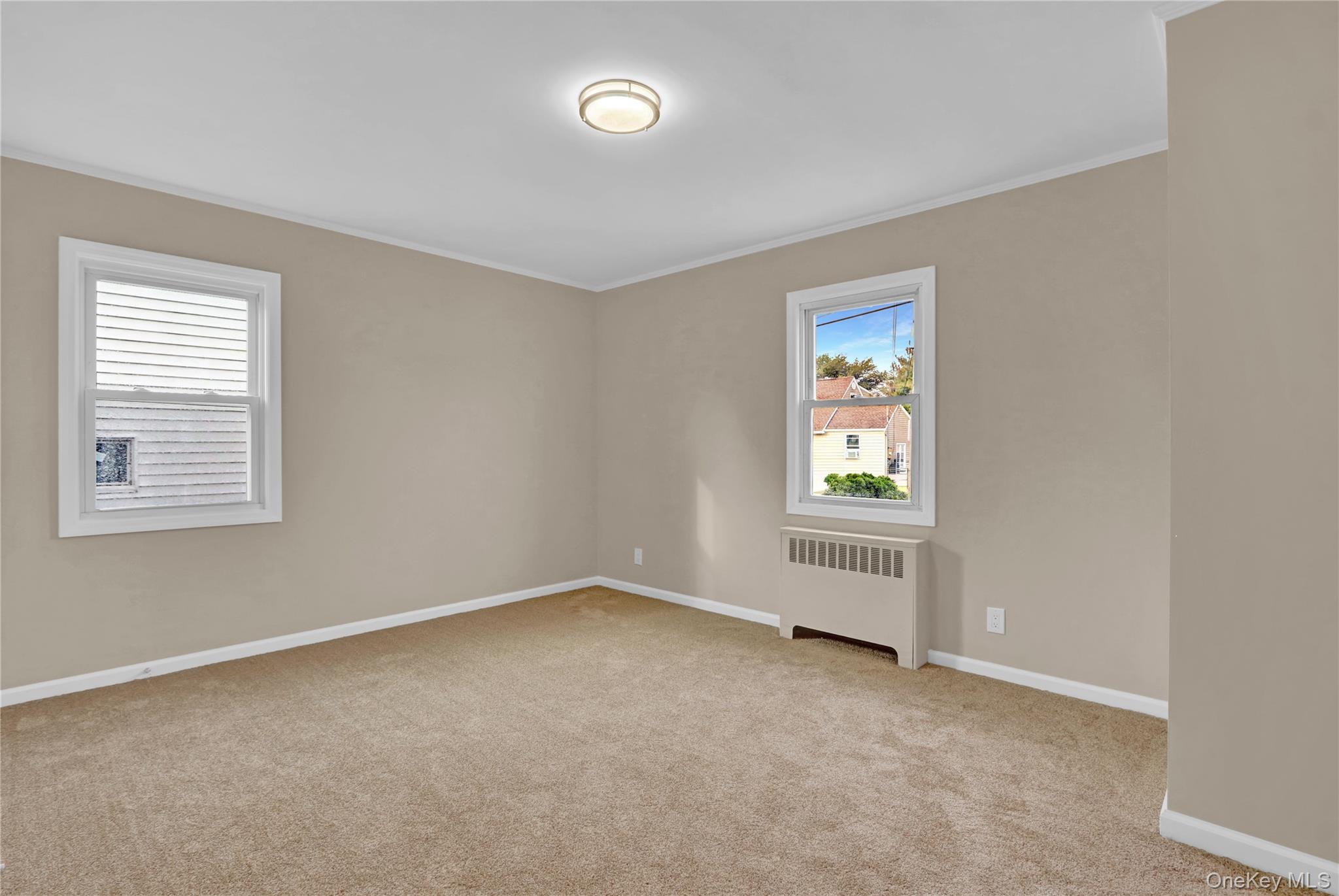 #12 photo, 15 Cornwall Lane, Hicksville , NY 11801