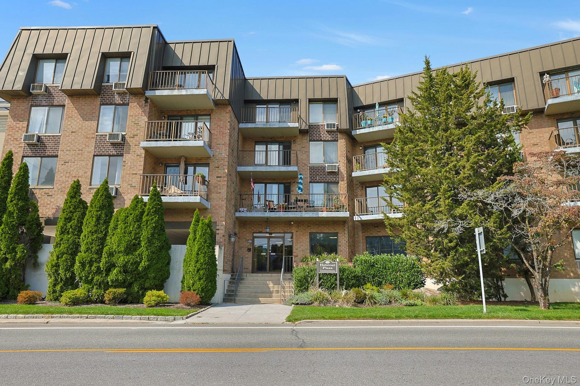 #2 photo, 560 Halstead Avenue, Harrison , NY 10528