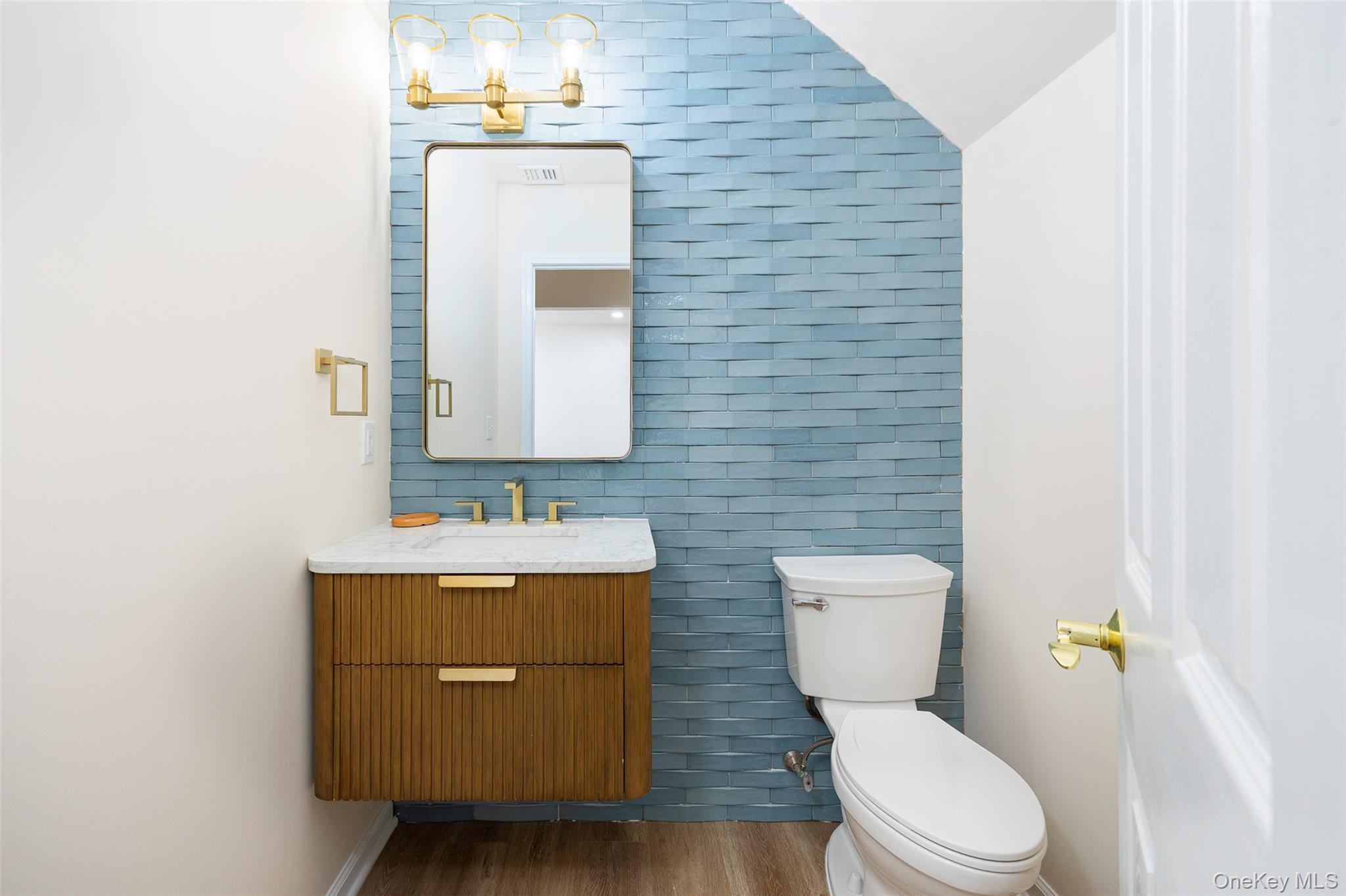 #7 photo, 32 Halley Court, Poughkeepsie , NY 12601