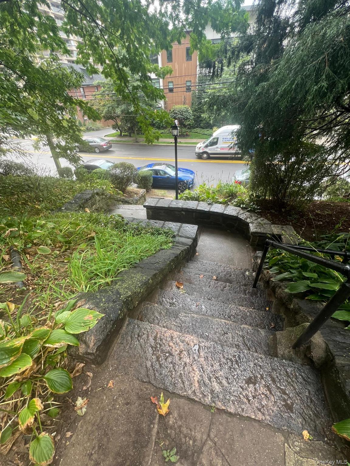 #12 photo, 1178 Warburton Avenue, Yonkers , NY 10701