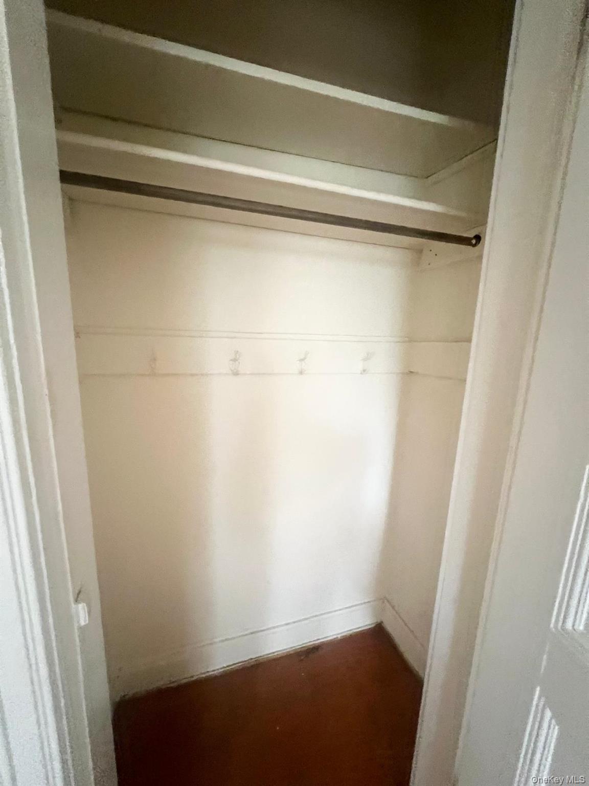 #6 photo, 1178 Warburton Avenue, Yonkers , NY 10701