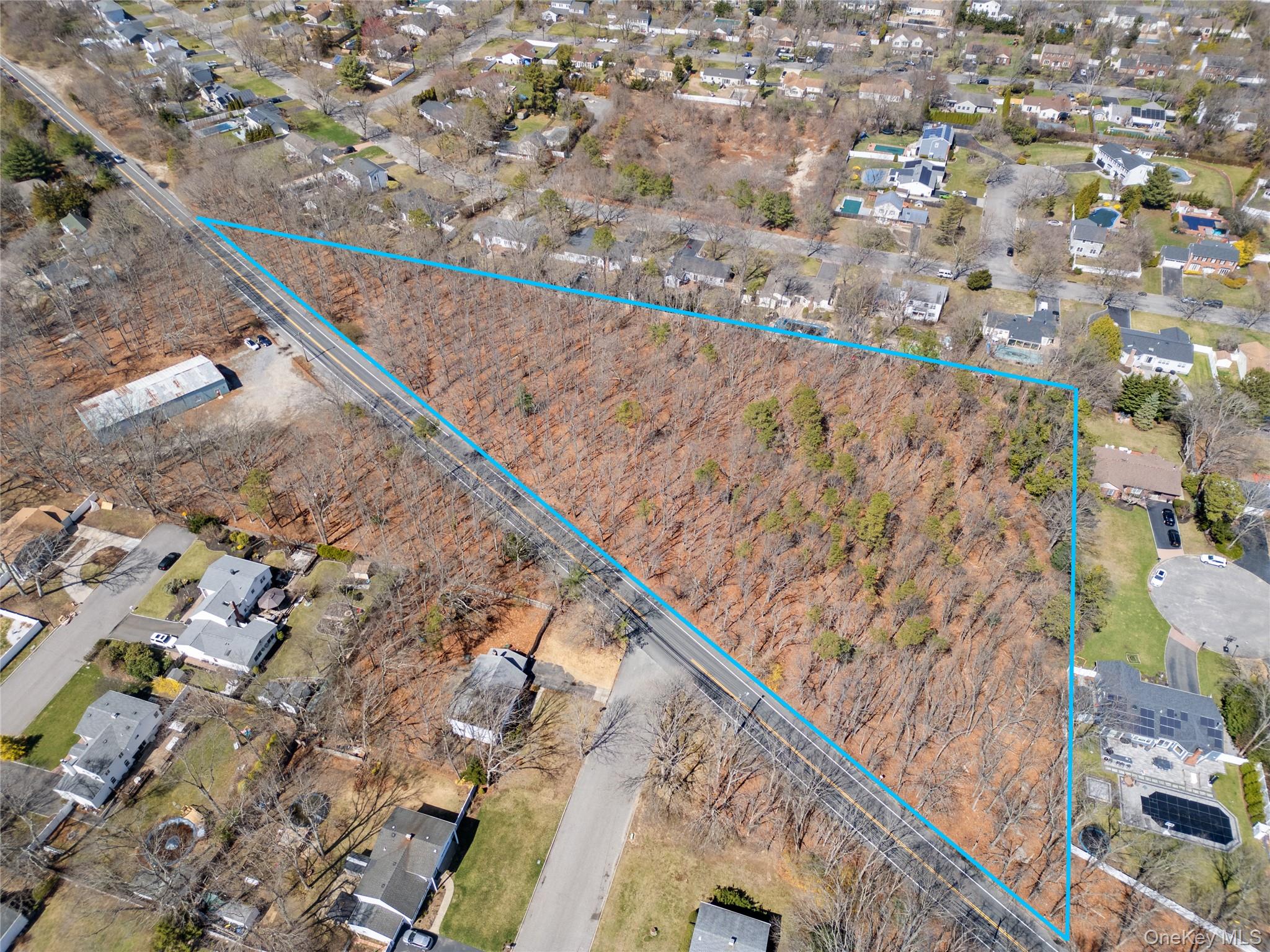 #1 photo, 751 Canal Rd, サフォーク郡 Mount Sinai , NY 11766