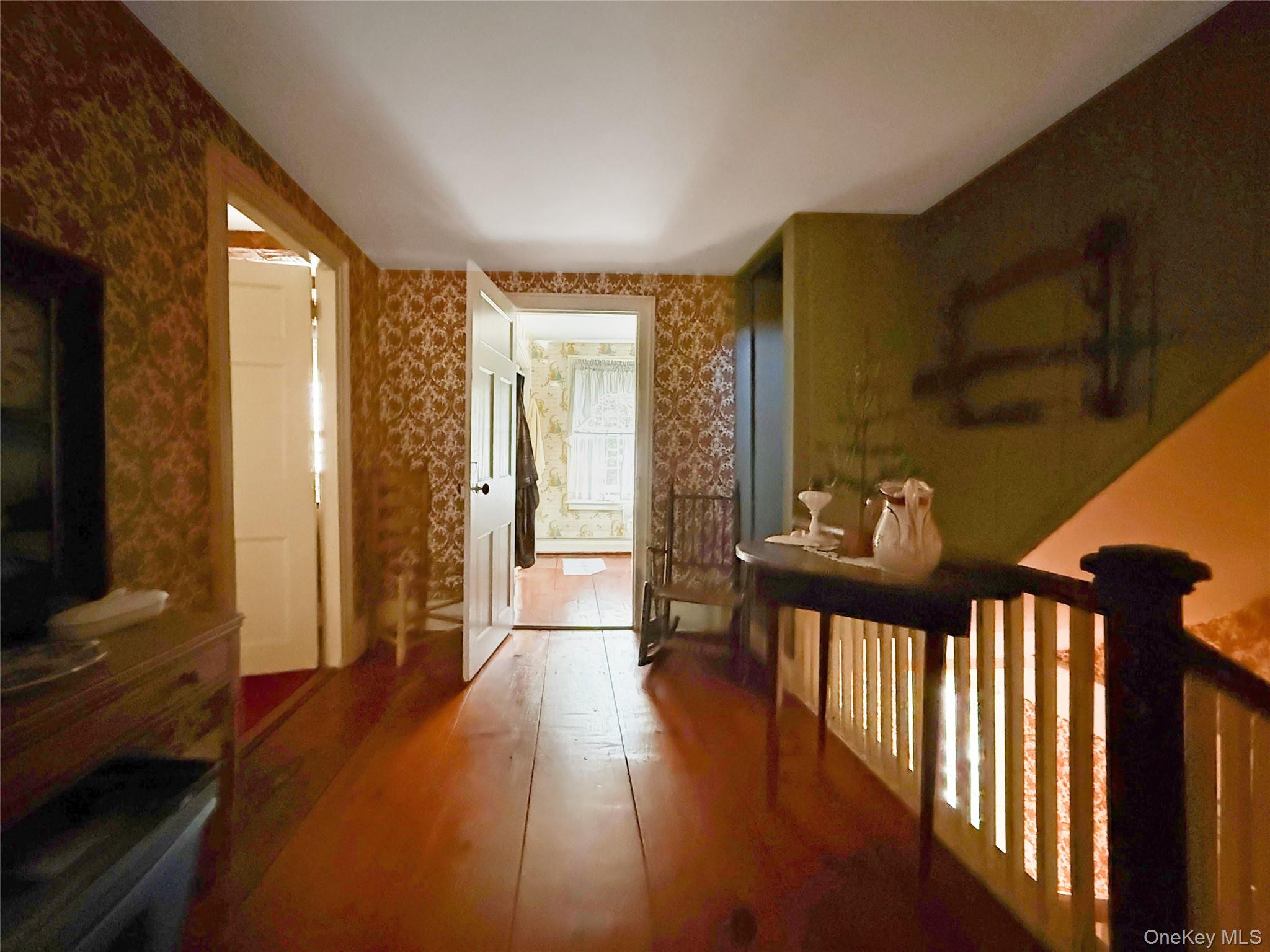 #20 photo, 4 Plains Road, Walden , NY 12586