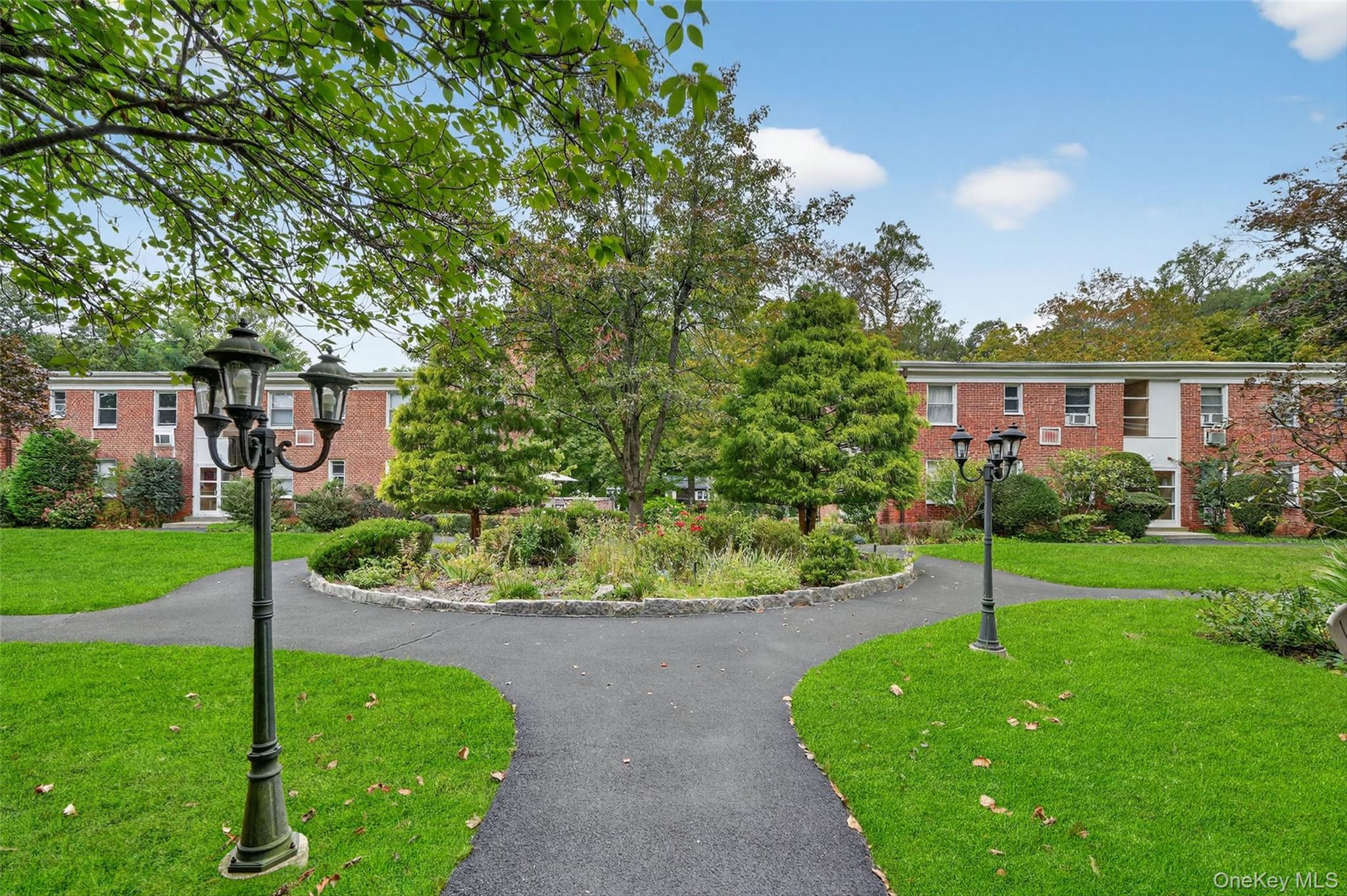 #2 photo, 8 Wildwood Road, Hartsdale , NY 10530