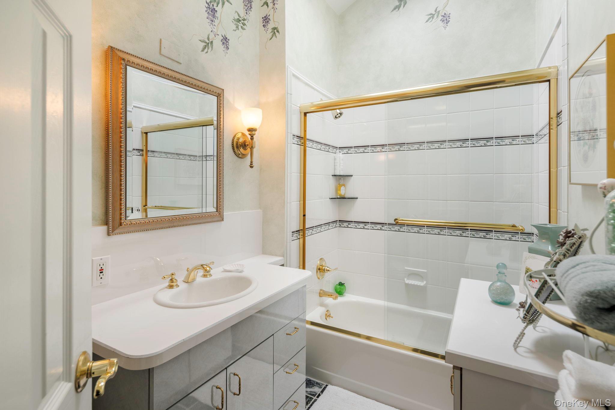 #17 photo, 283 Horseshoe Circle, Ossining , NY 10562