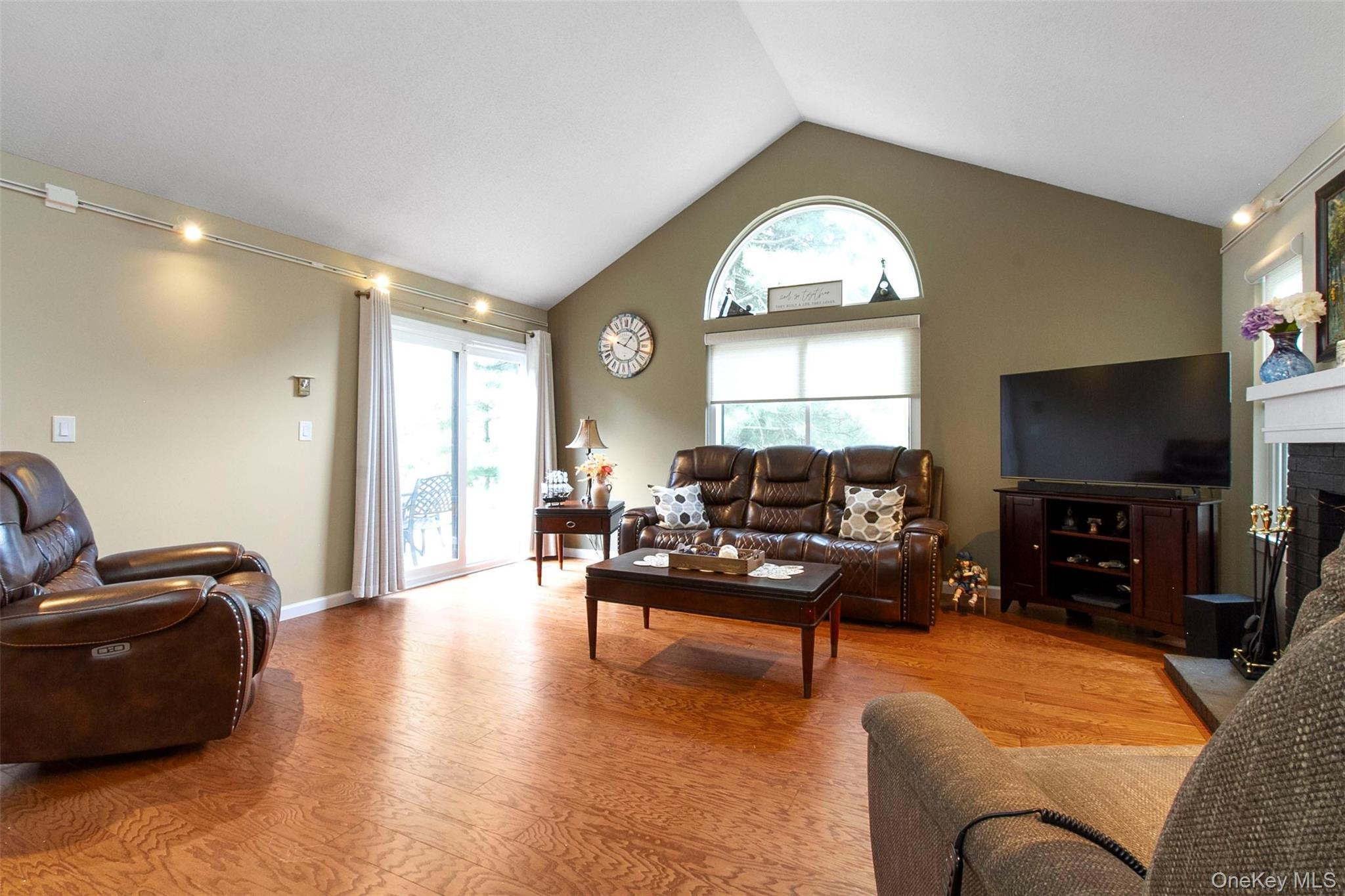 #11 photo, 489 Heritage Hills, Somers , NY 10589