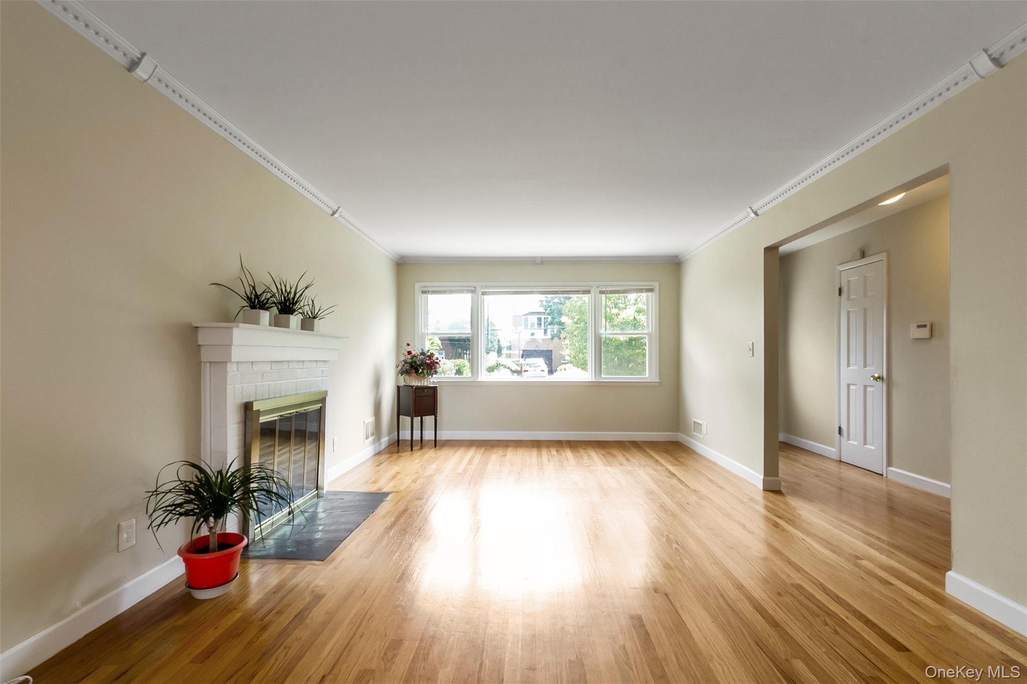 #2 photo, 73 Ewart Street, Scarsdale , NY 10583