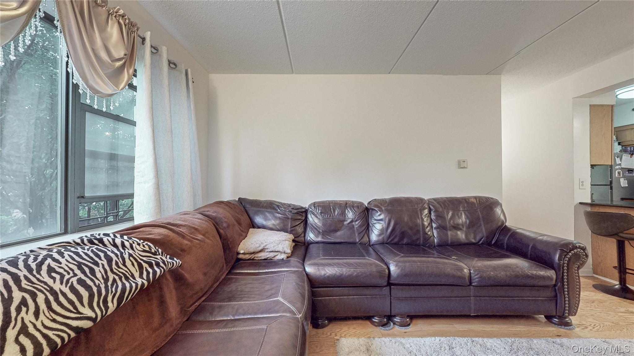 #4 photo, 1275 Grant Avenue, ブロンクス区 Bronx , NY 10456