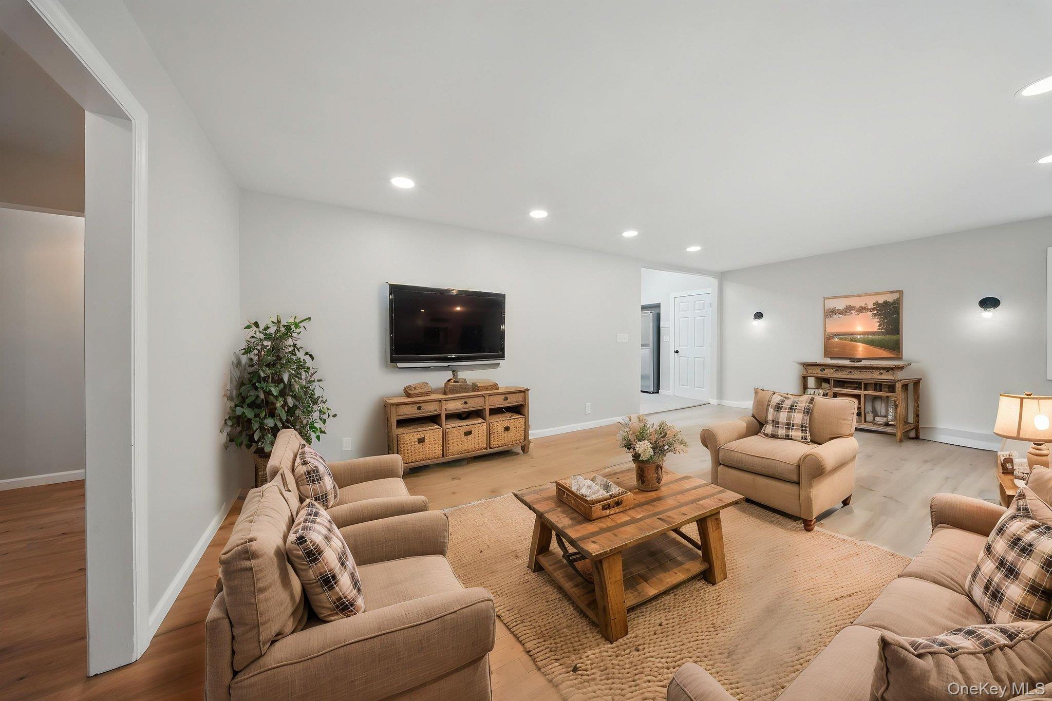 #1 photo, 37 Roslyn Street, Ellenville , NY 12428