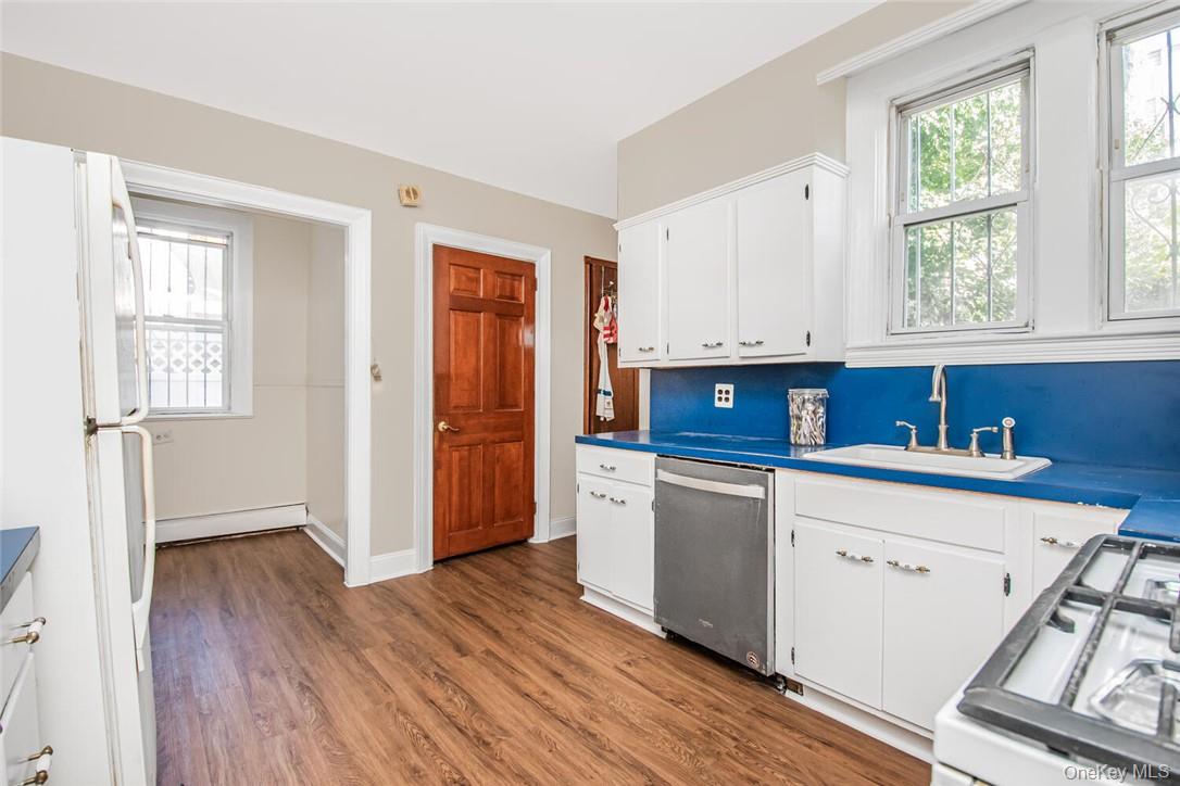 #5 photo, 115 East 235th Street, Bronx , NY 10470