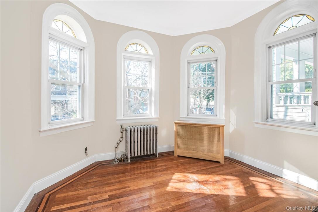 #7 photo, 115 East 235th Street, Bronx , NY 10470