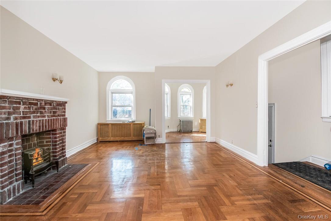 #9 photo, 115 East 235th Street, Bronx , NY 10470