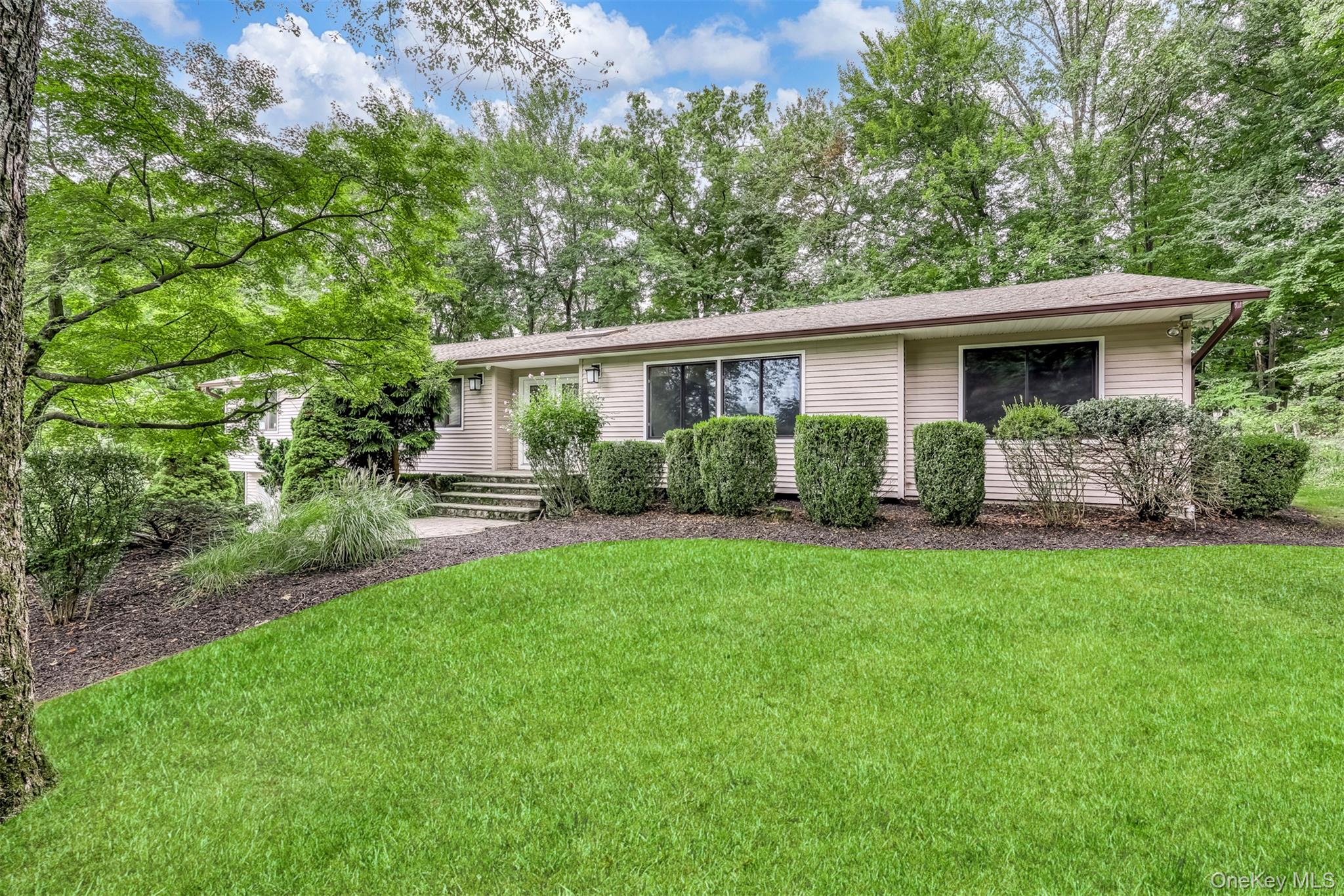 #1 photo, 5 Rookery Circle, 纽约州 New City , NY 10956