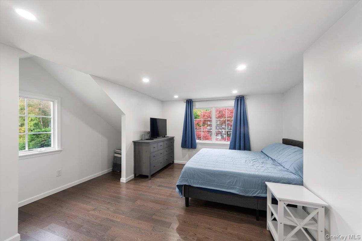 #11 photo, 175 Edgepark Road, White Plains , NY 10603