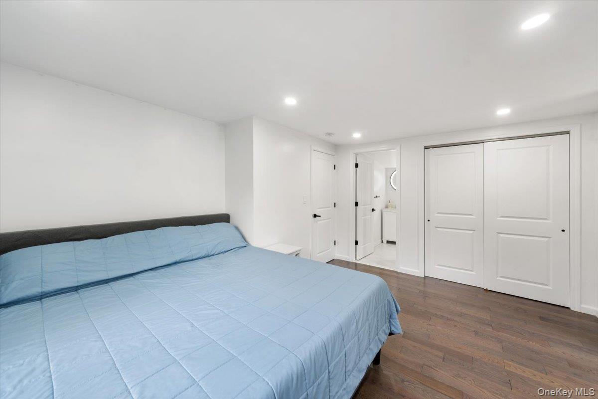 #13 photo, 175 Edgepark Road, White Plains , NY 10603