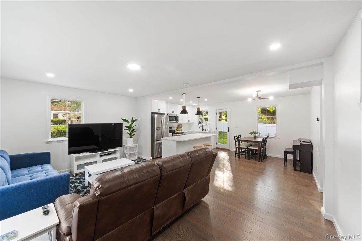 #4 photo, 175 Edgepark Road, White Plains , NY 10603