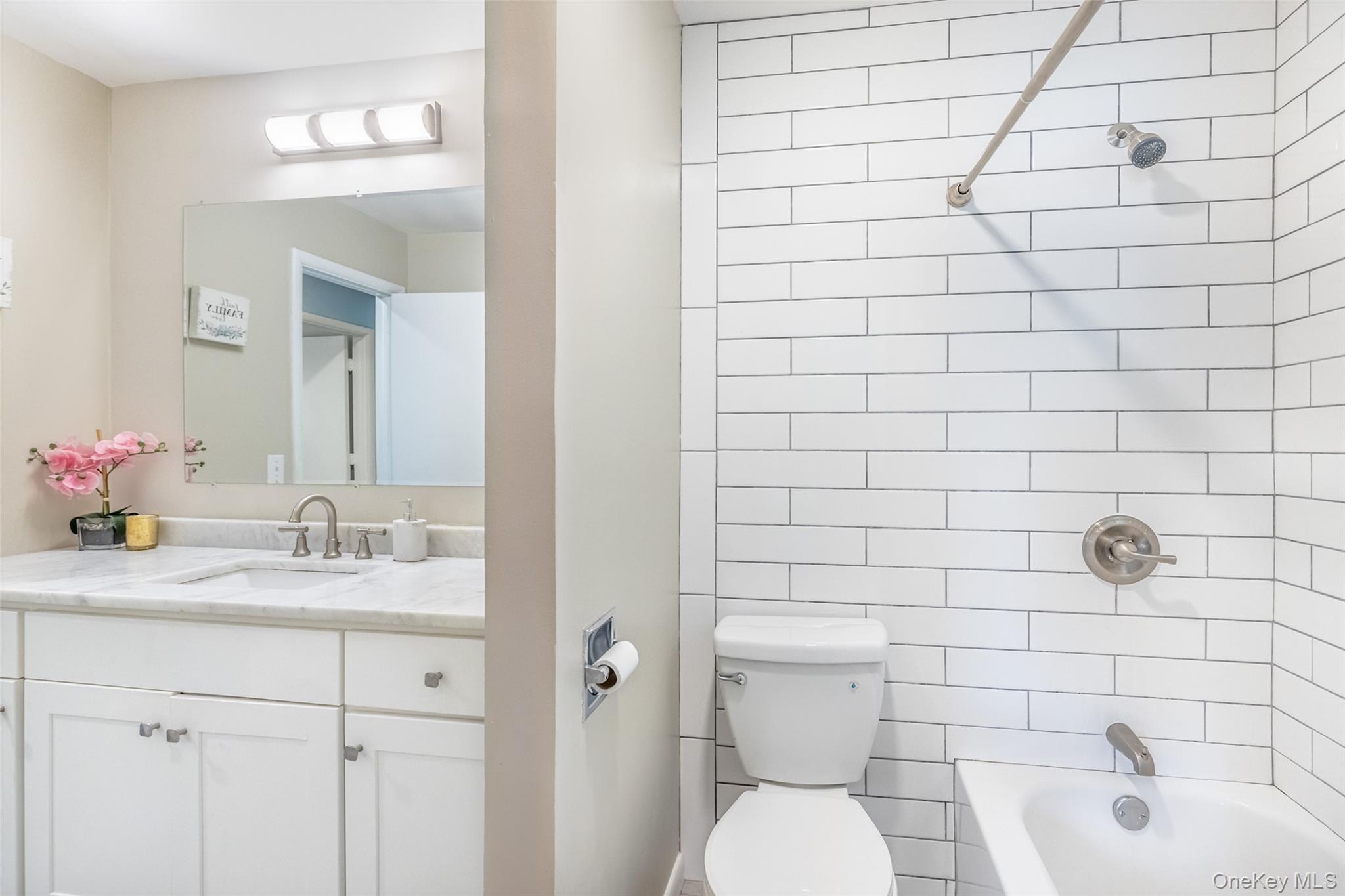 #18 photo, 67 Cardinal Drive, Poughkeepsie , NY 12601