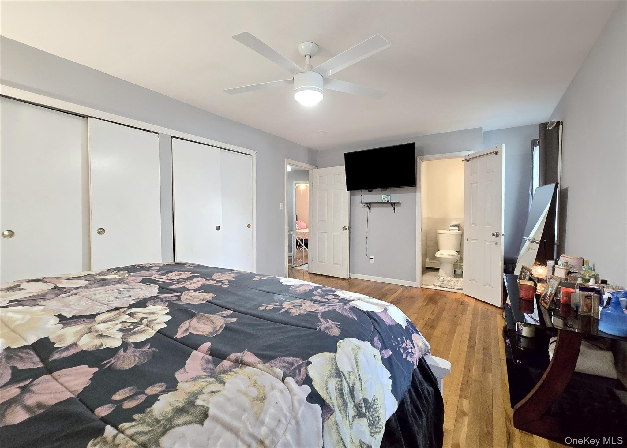 #10 photo, 10 Hyde Lane, Coram , NY 11727