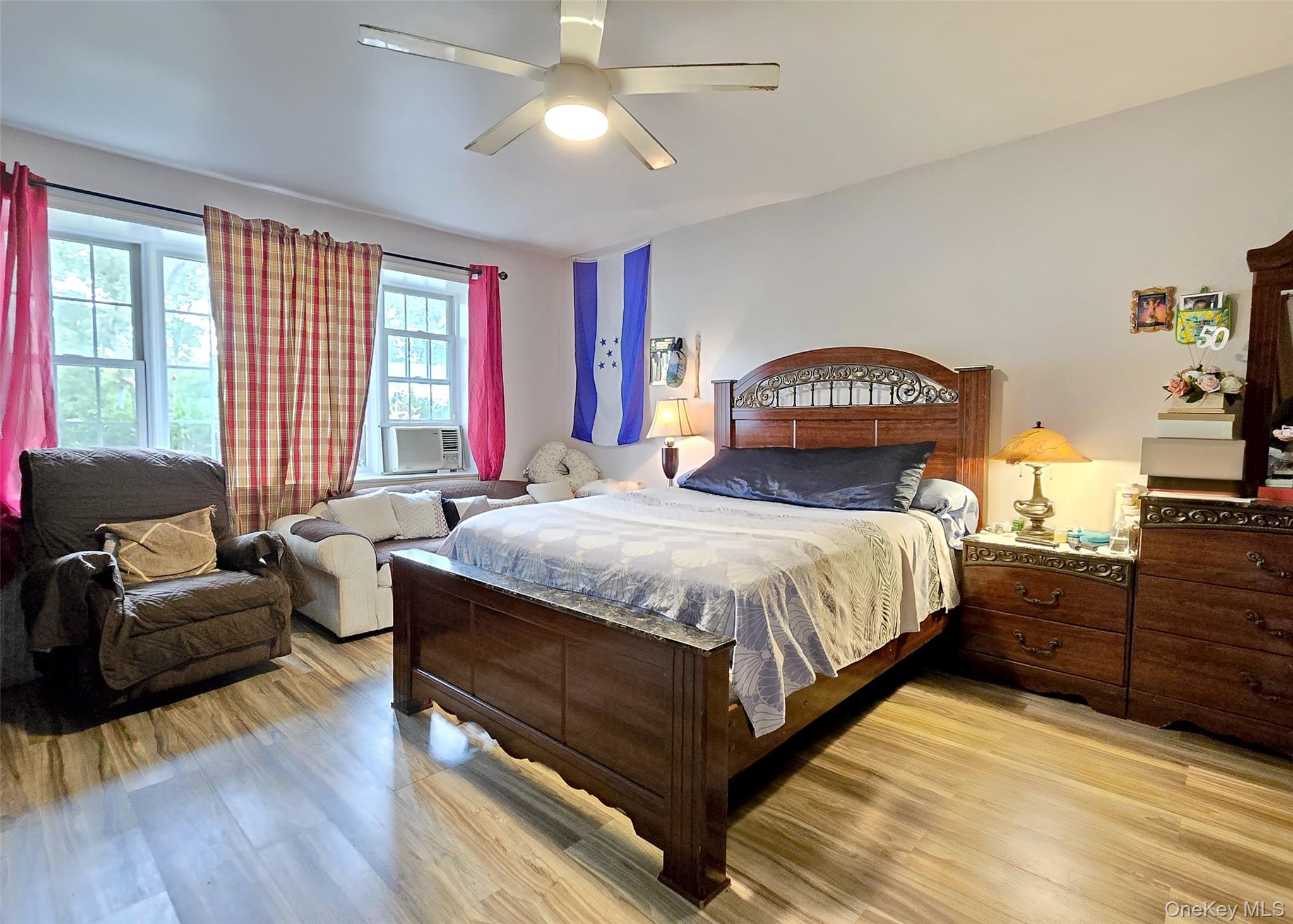 #18 photo, 10 Hyde Lane, Coram , NY 11727