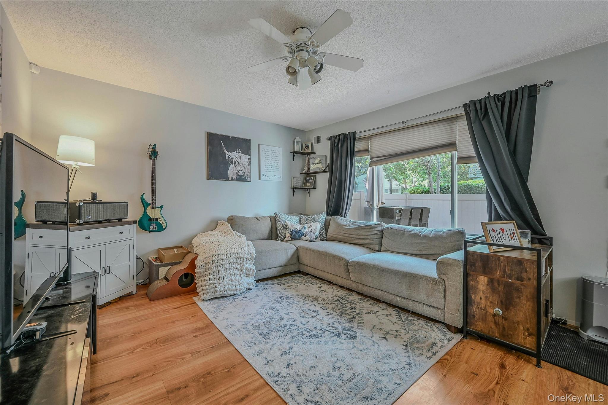 #12 photo, 215 Springmeadow Drive, Holbrook , NY 11741