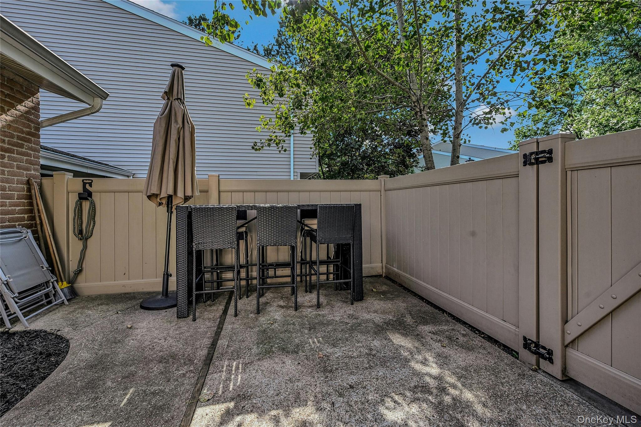 #2 photo, 215 Springmeadow Drive, Holbrook , NY 11741