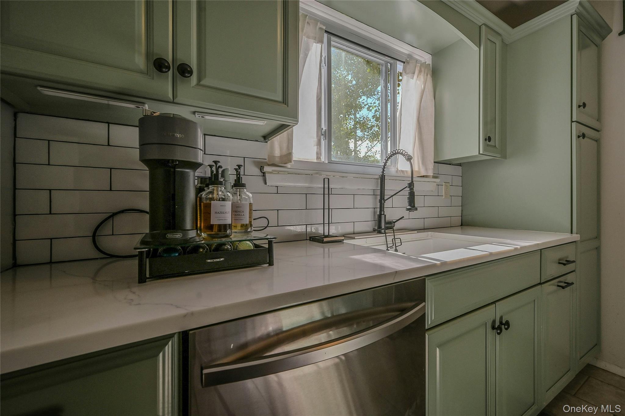 #4 photo, 215 Springmeadow Drive, Holbrook , NY 11741