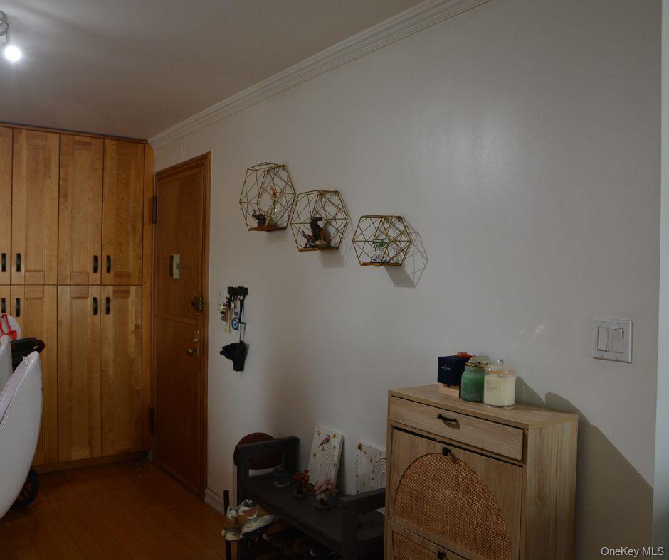 #17 photo, 118-18 Union Turnpike, クイーンズ区 Kew Gardens , NY 11415