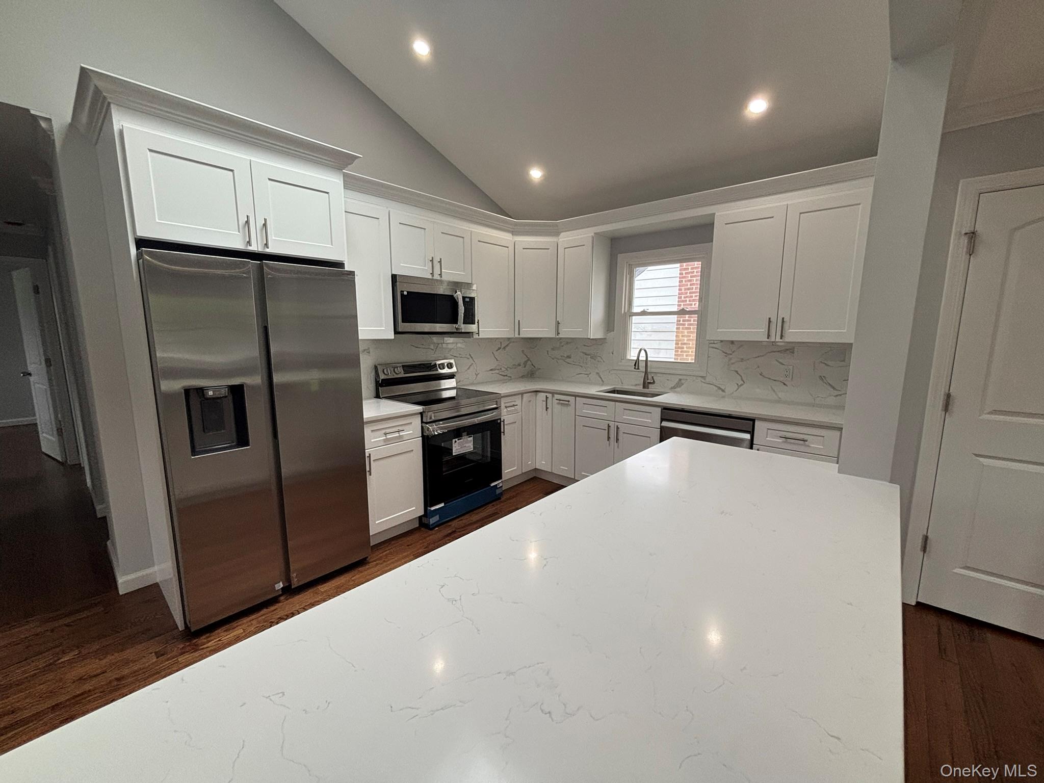 #12 photo, 399 Hawthorne Avenue, ナッソー郡 Uniondale , NY 11553