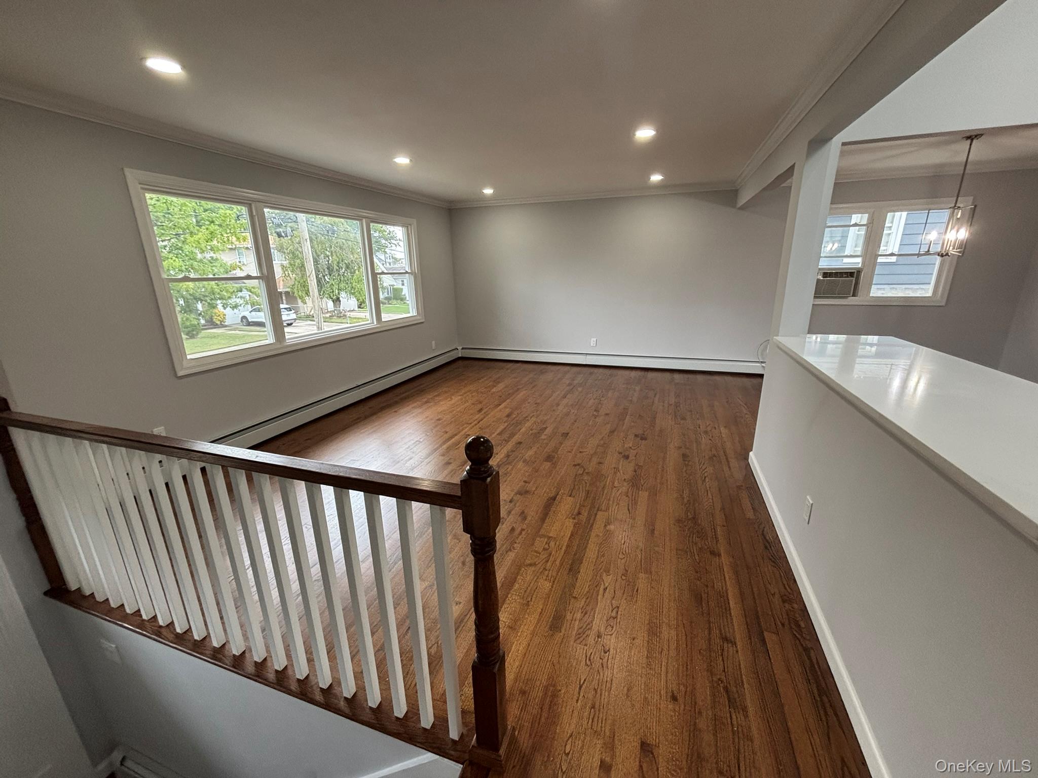 #3 photo, 399 Hawthorne Avenue, ナッソー郡 Uniondale , NY 11553