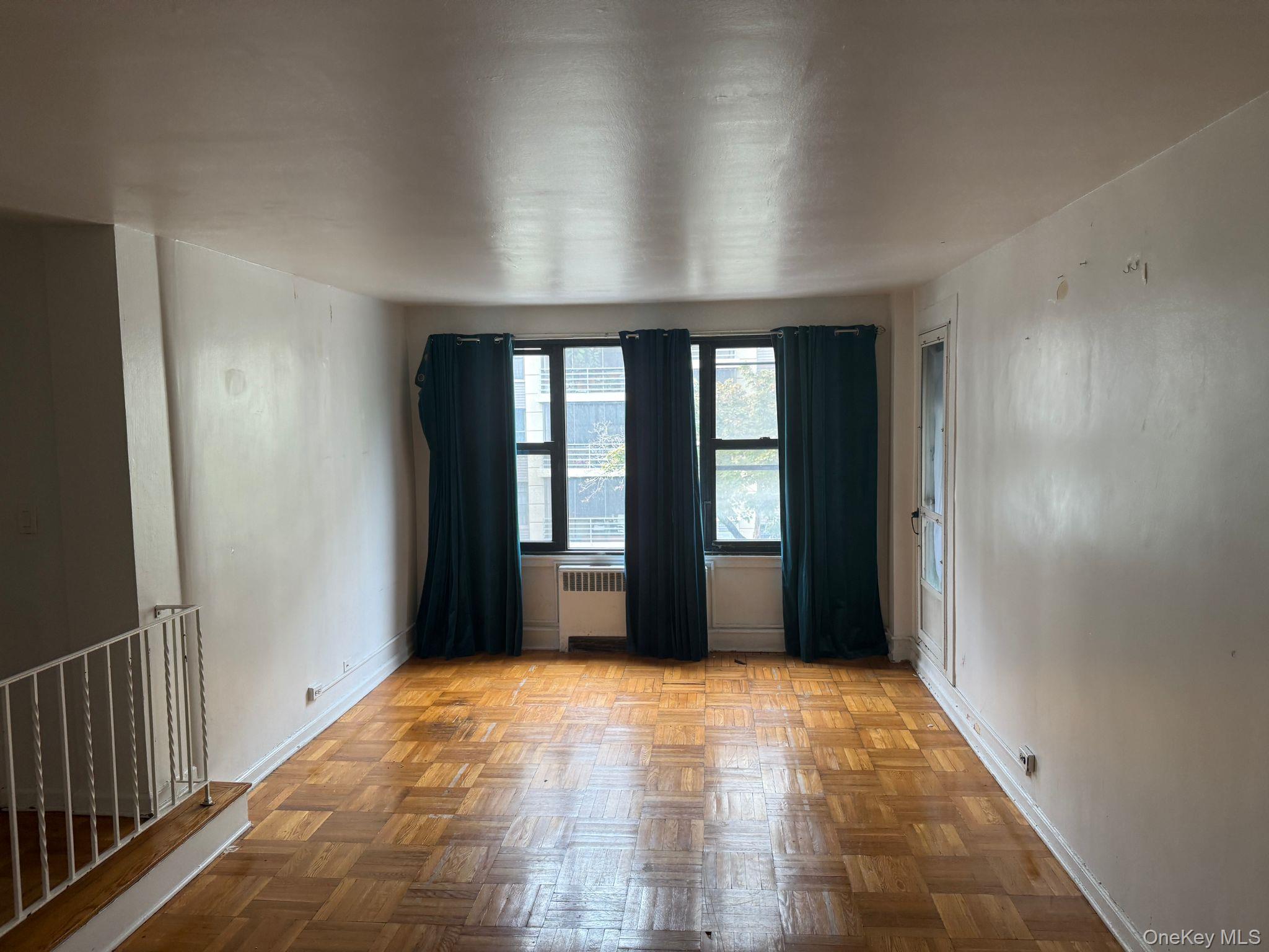 #3 photo, 98-40 64th Avenue, クイーンズ区 Rego Park , NY 11374