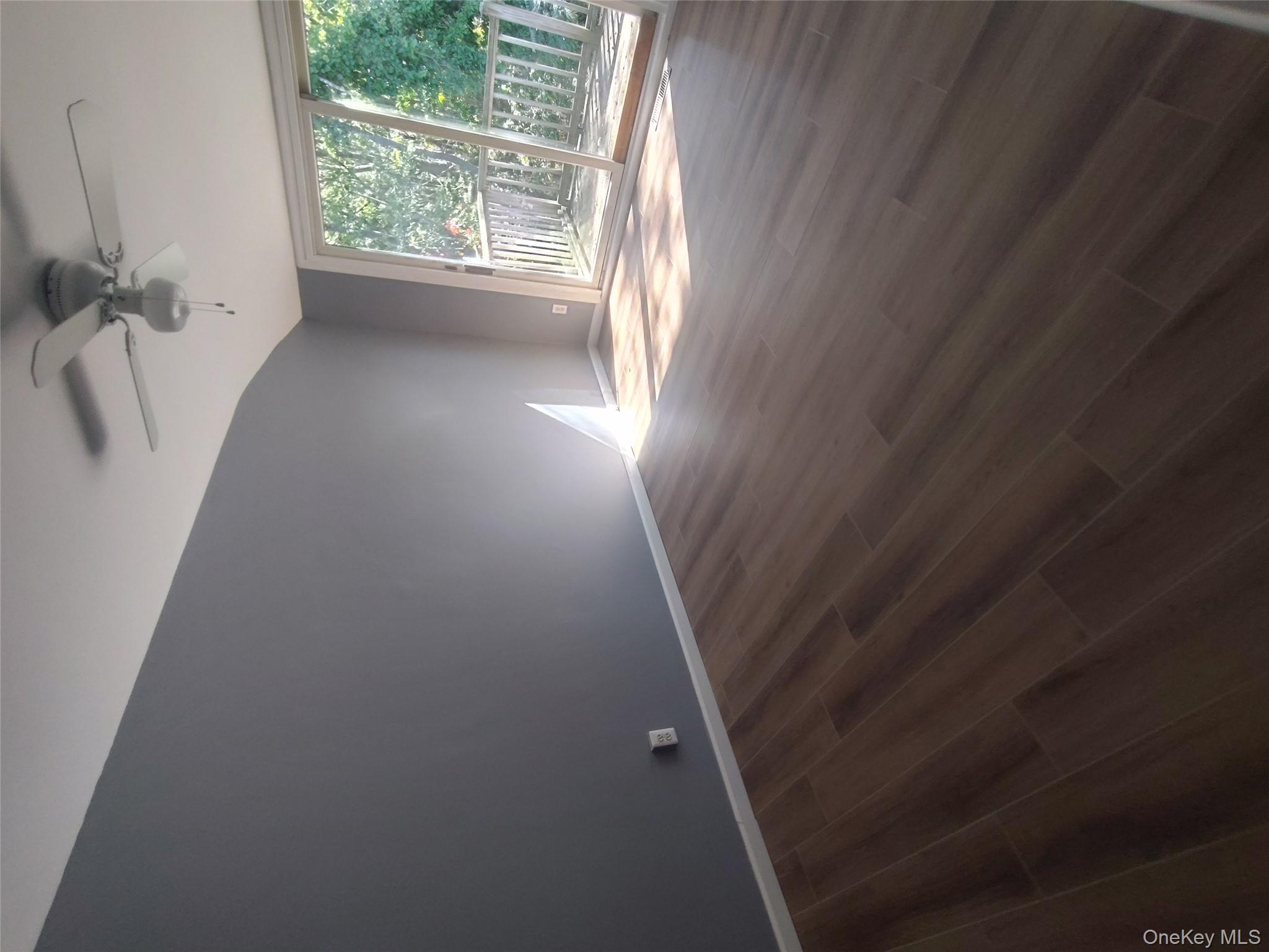 #11 photo, 197 Hill Circle, サフォーク郡 Calverton , NY 11933