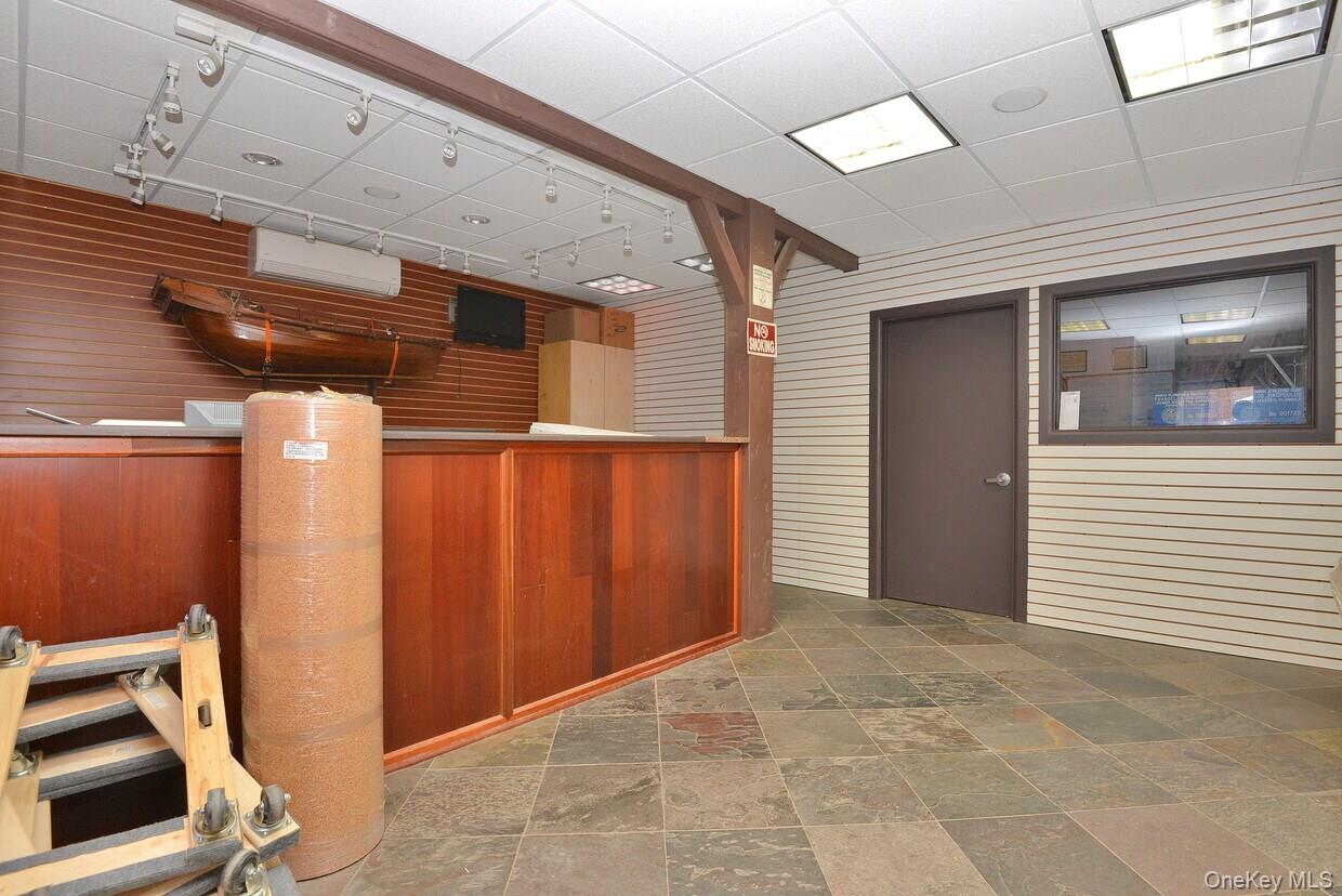 #3 photo, 22-14 Hazen Street, クイーンズ区 East Elmhurst , NY 11370