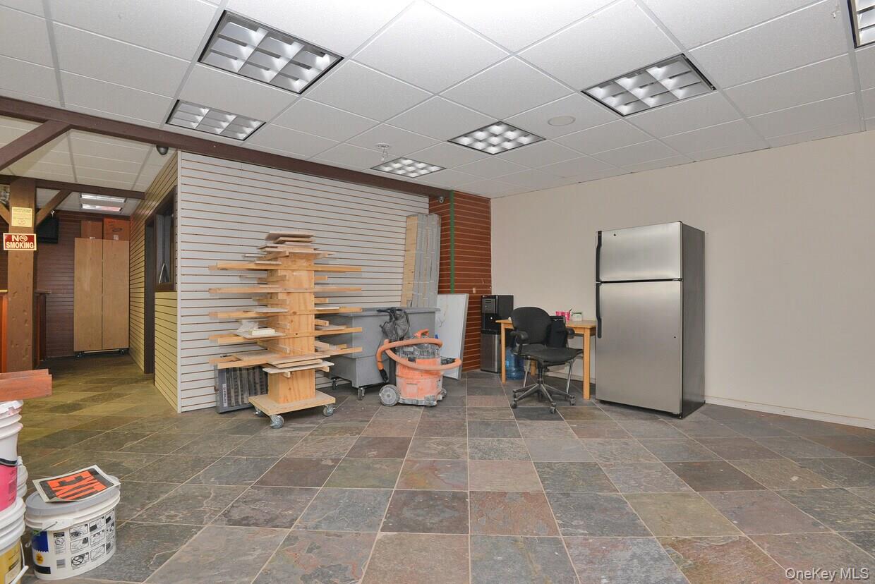 #6 photo, 22-14 Hazen Street, クイーンズ区 East Elmhurst , NY 11370