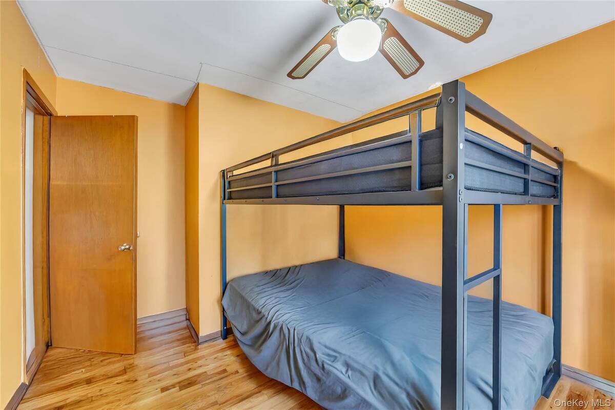 #7 photo, 194 Cranford Boulevard, Mastic , NY 11950