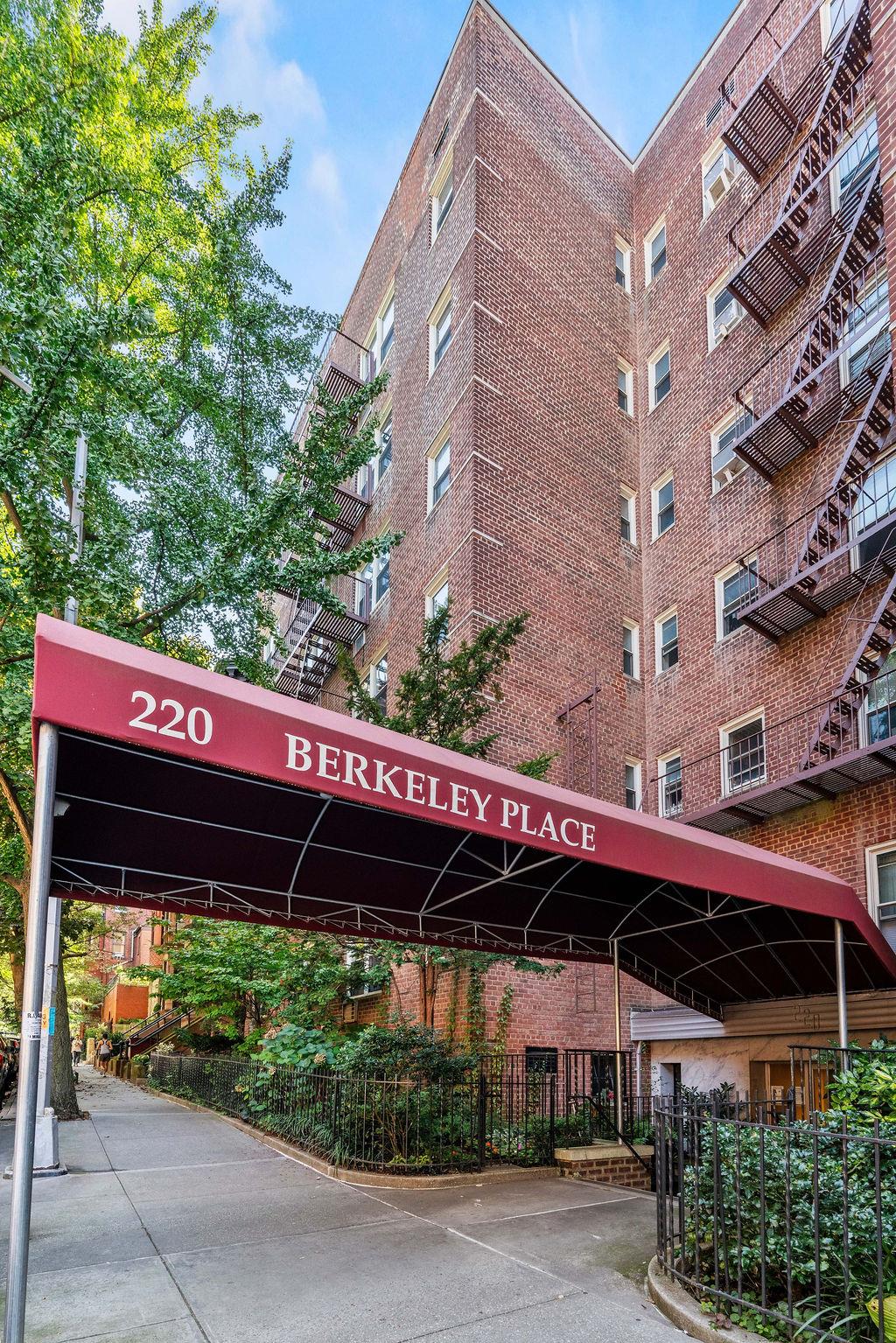 #14 photo, 220 Berkeley Place, ブルックリン区 Park Slope , NY 11217