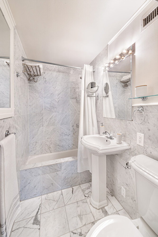 #11 photo, 212 E 70TH Street, Lenox Hill , NY 10021