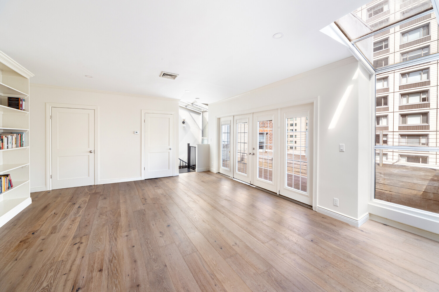 #5 photo, 212 E 70TH Street, Lenox Hill , NY 10021