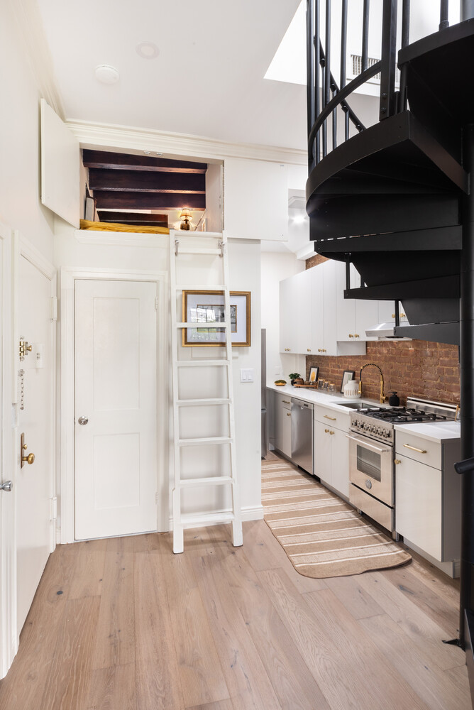 #8 photo, 212 E 70TH Street, Lenox Hill , NY 10021