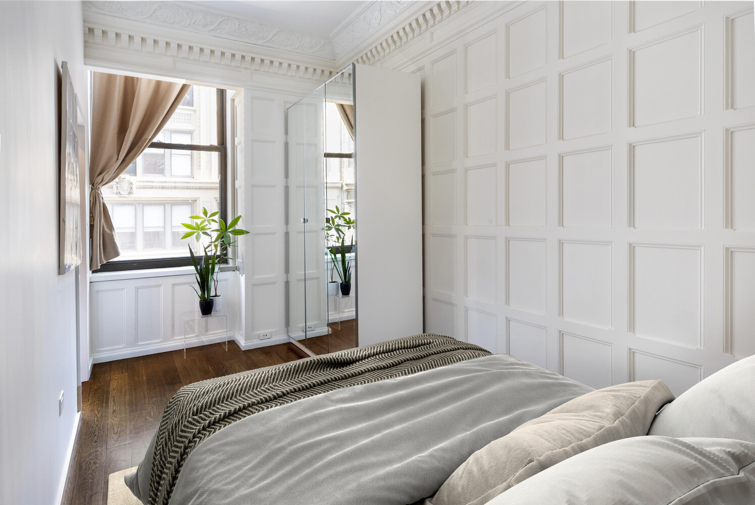 #6 photo, 11 E 36TH Street, Midtown , NY 10016