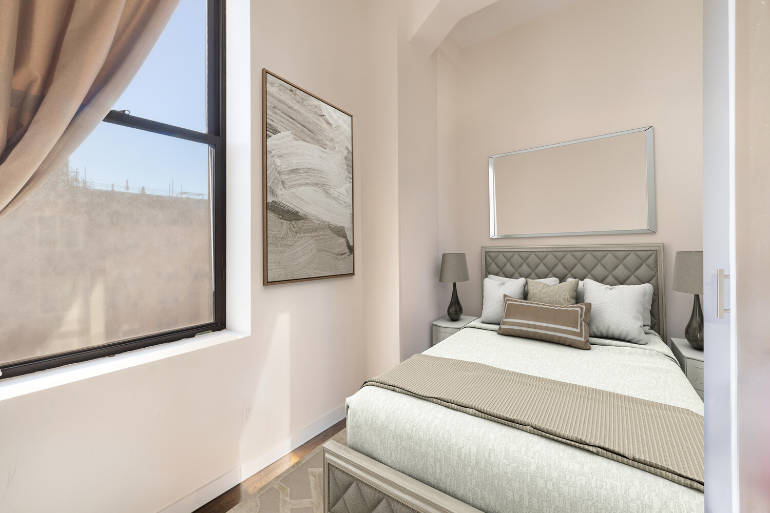 #7 photo, 11 E 36TH Street, Midtown , NY 10016